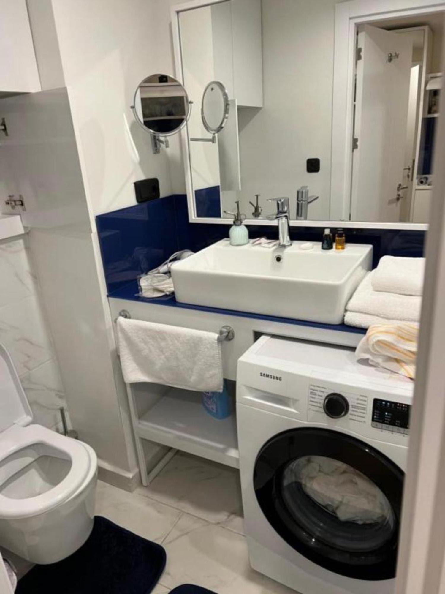 Orbi Sity Amazing Panorama Apartment Батуми Екстериор снимка